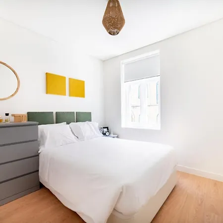 Monsanto Hill House - No. 565 R/c E Apartament